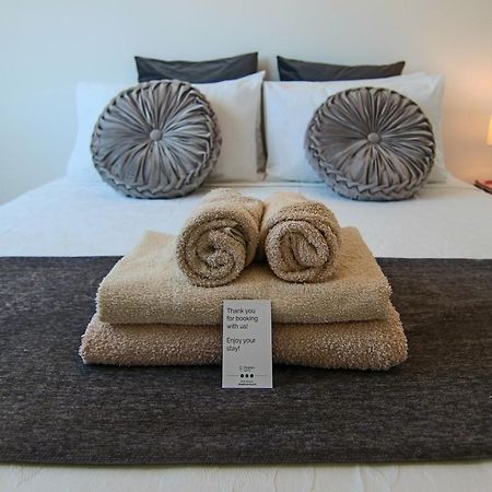 Phaedrus Living: Seaside Luxury Flat Lighthouse 66 Apartment Paphos Luaran gambar