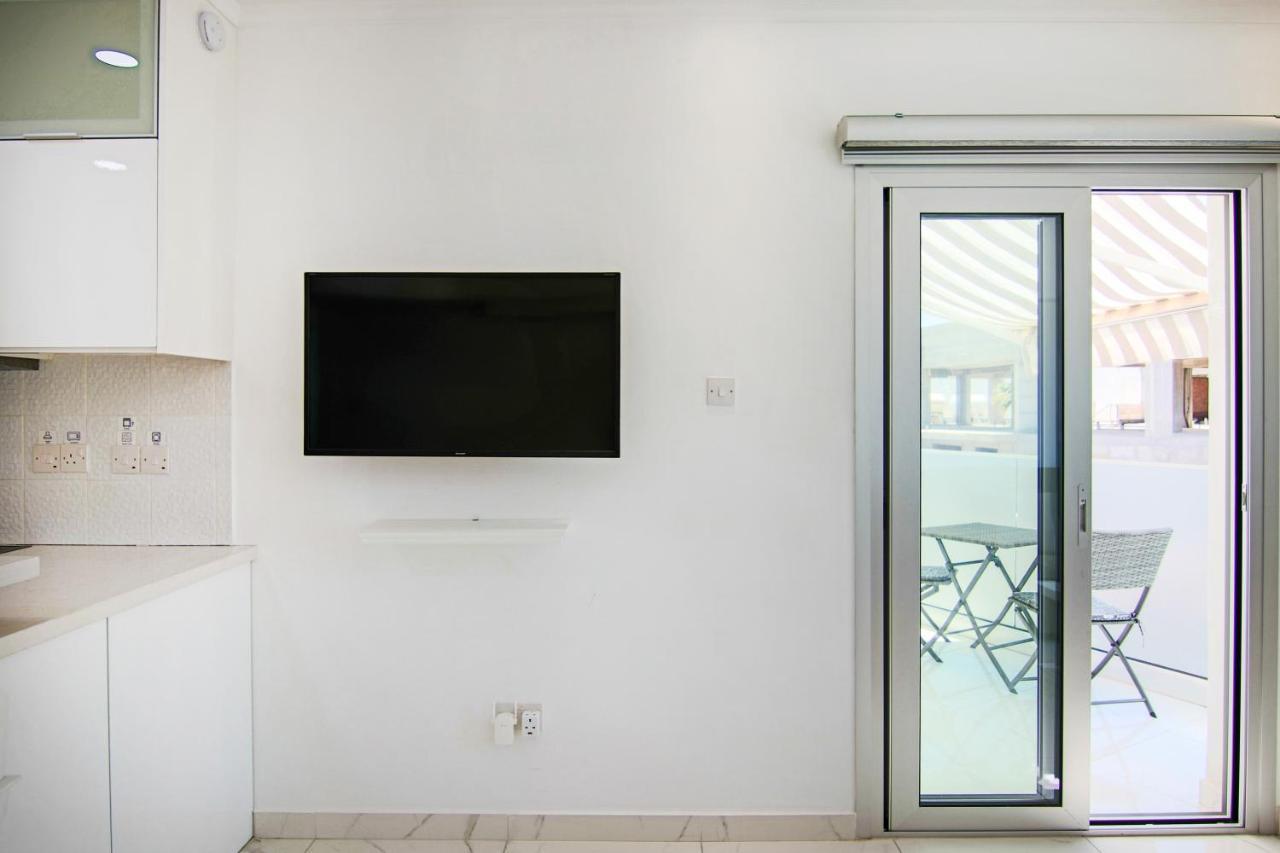 Phaedrus Living: Seaside Luxury Flat Lighthouse 66 Apartment Paphos Luaran gambar