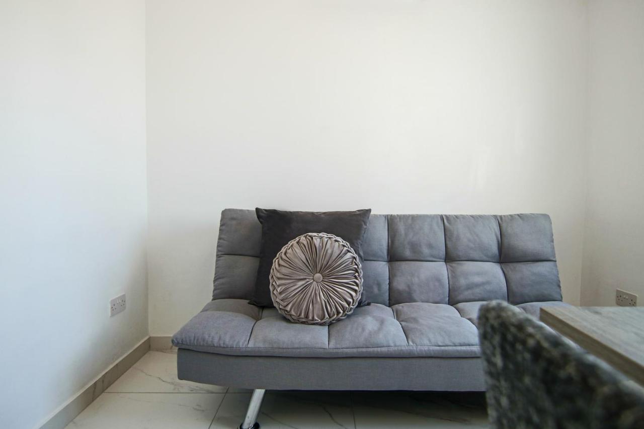 Phaedrus Living: Seaside Luxury Flat Lighthouse 66 Apartment Paphos Luaran gambar