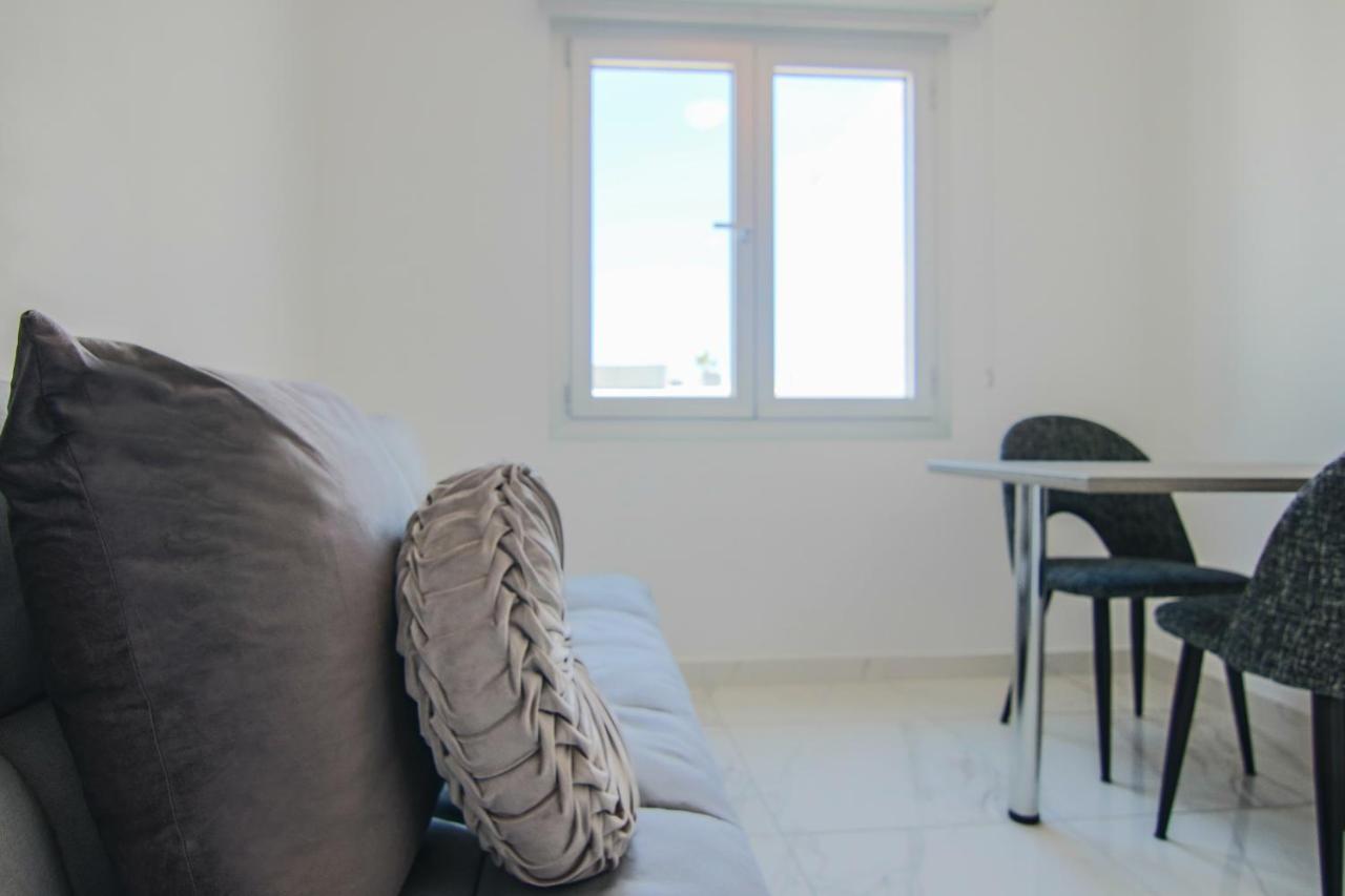 Phaedrus Living: Seaside Luxury Flat Lighthouse 66 Apartment Paphos Luaran gambar